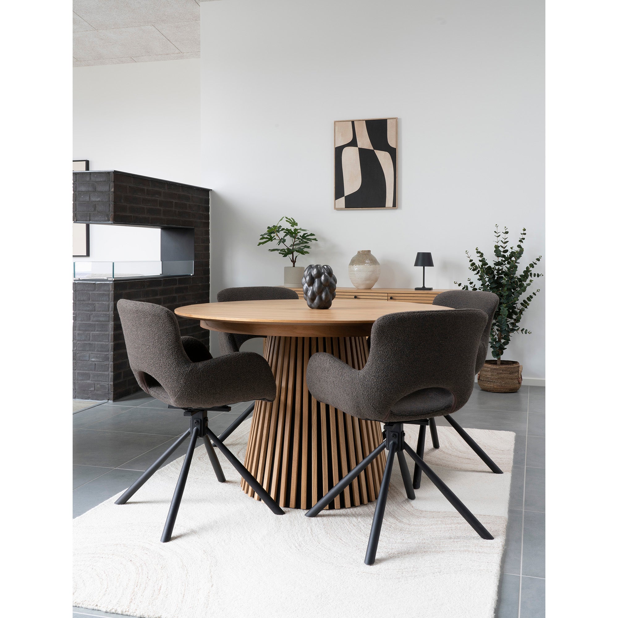 AMORIM SPISEBORDSSTOL BRUN - DREJEFUNKTION